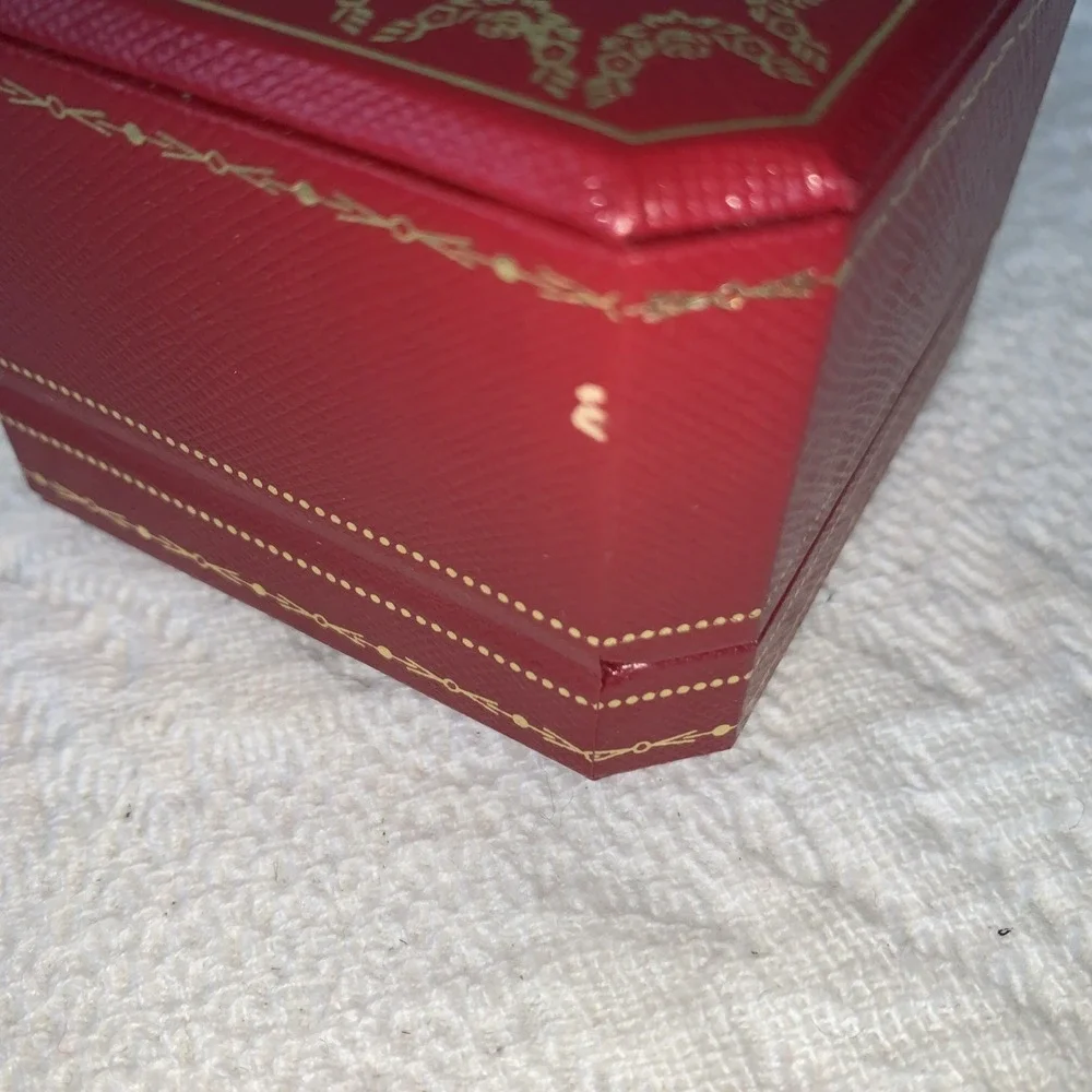 VTG - CARTIER JEWELRY BOX FOR PIN - RING? RED/GOLD/BLACK Push‎ Button Leather